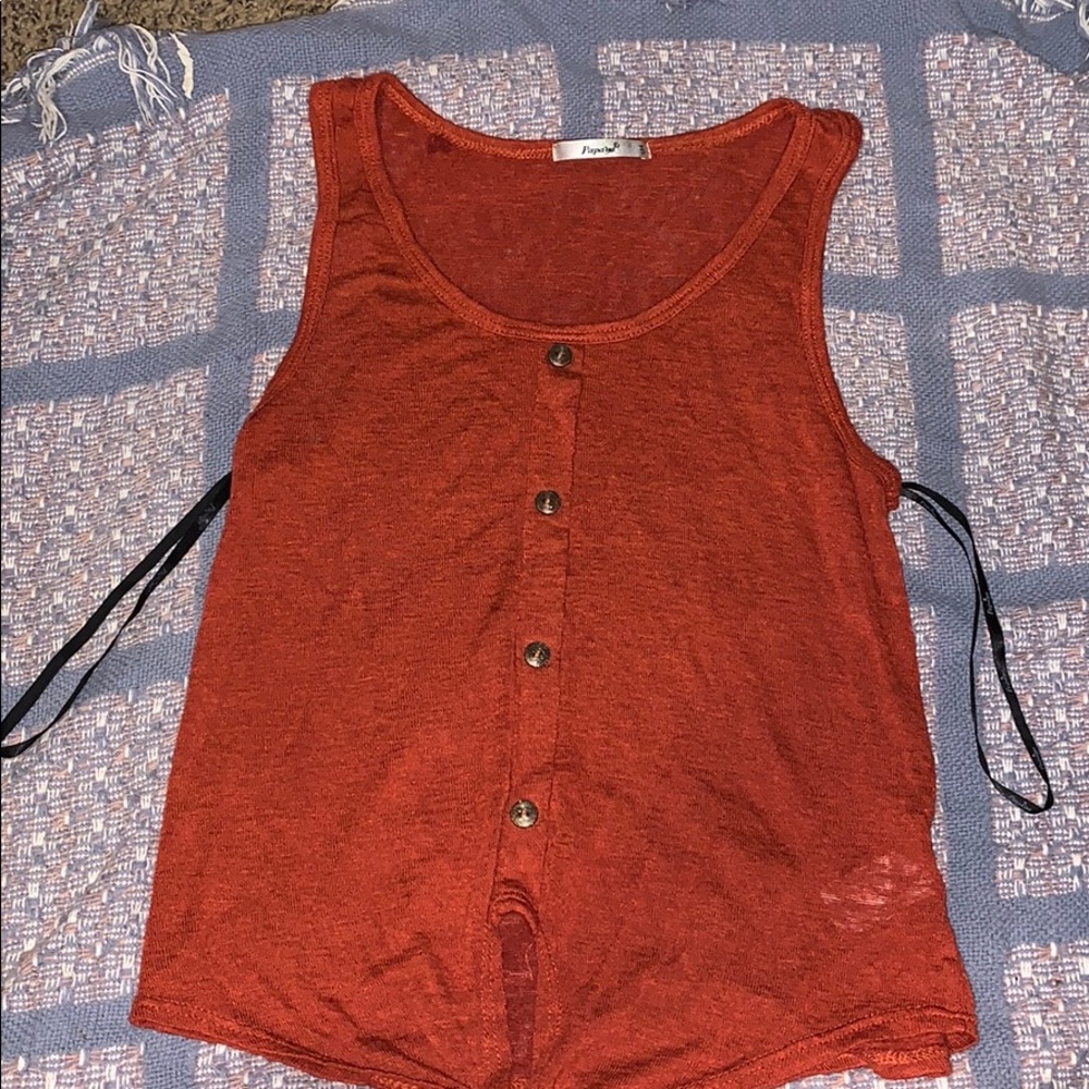 Fashionable tank